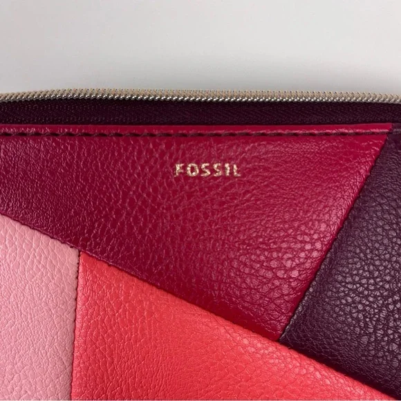 Fossil | Jayda Red Multi Faux Leather Large Zip Clutch Organizer Wallet - Picture 5 of 8